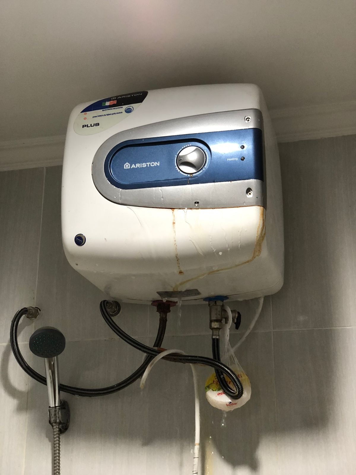 Service Water Heater Denpasar Bali Panggilan 24 jam Non-stop