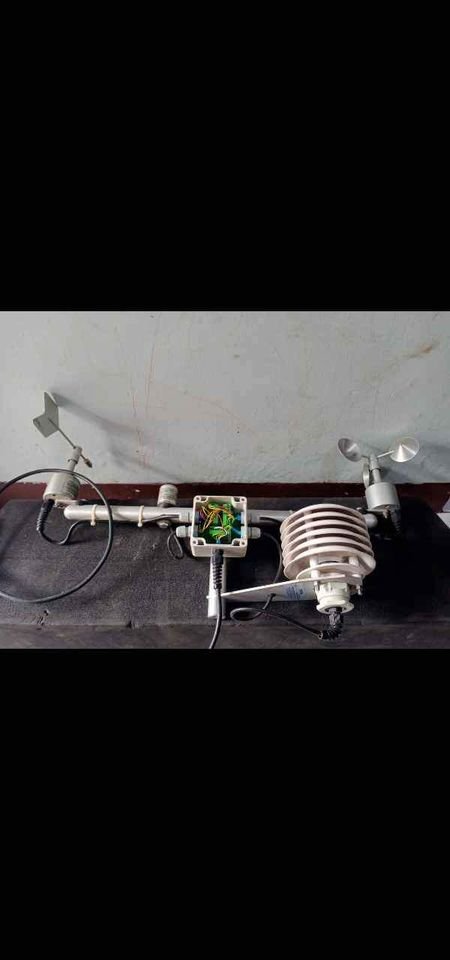 Aws weather station casella london sensor only 5 parameter