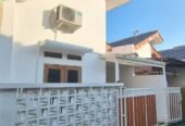 Jual butuh Rumah 1Lt strategis