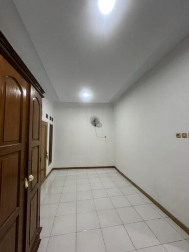 Dijual Rumah 1Lt full renovasi