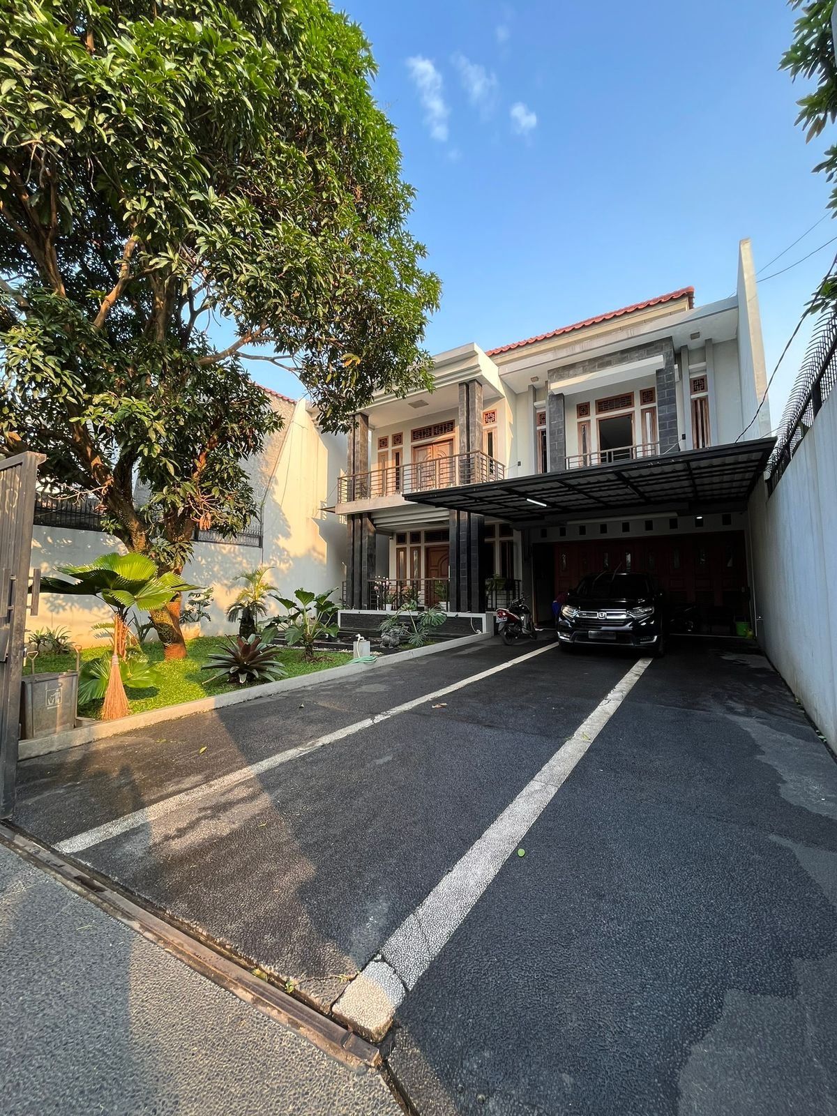 Dijual rumah mewah 2 lantai lokasi Bintaro Sektor 7