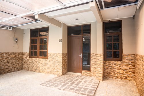 RUMAH DEKAT TOL PULOGEBANG DAN KANTOR WALIKOTA JAKTIM