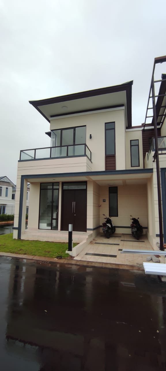 Dijual Cepat Rumah Di Lavon Swan City