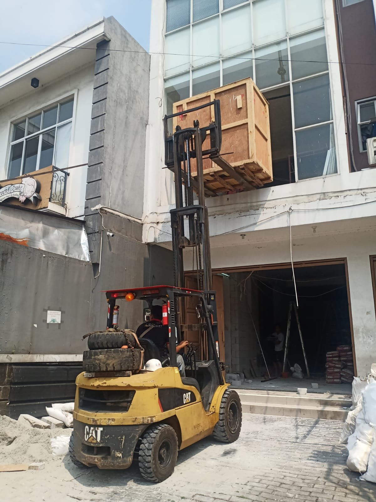 Hubungi 089518150150 Sewa Forklift Mampang, Blok M, Ciledug