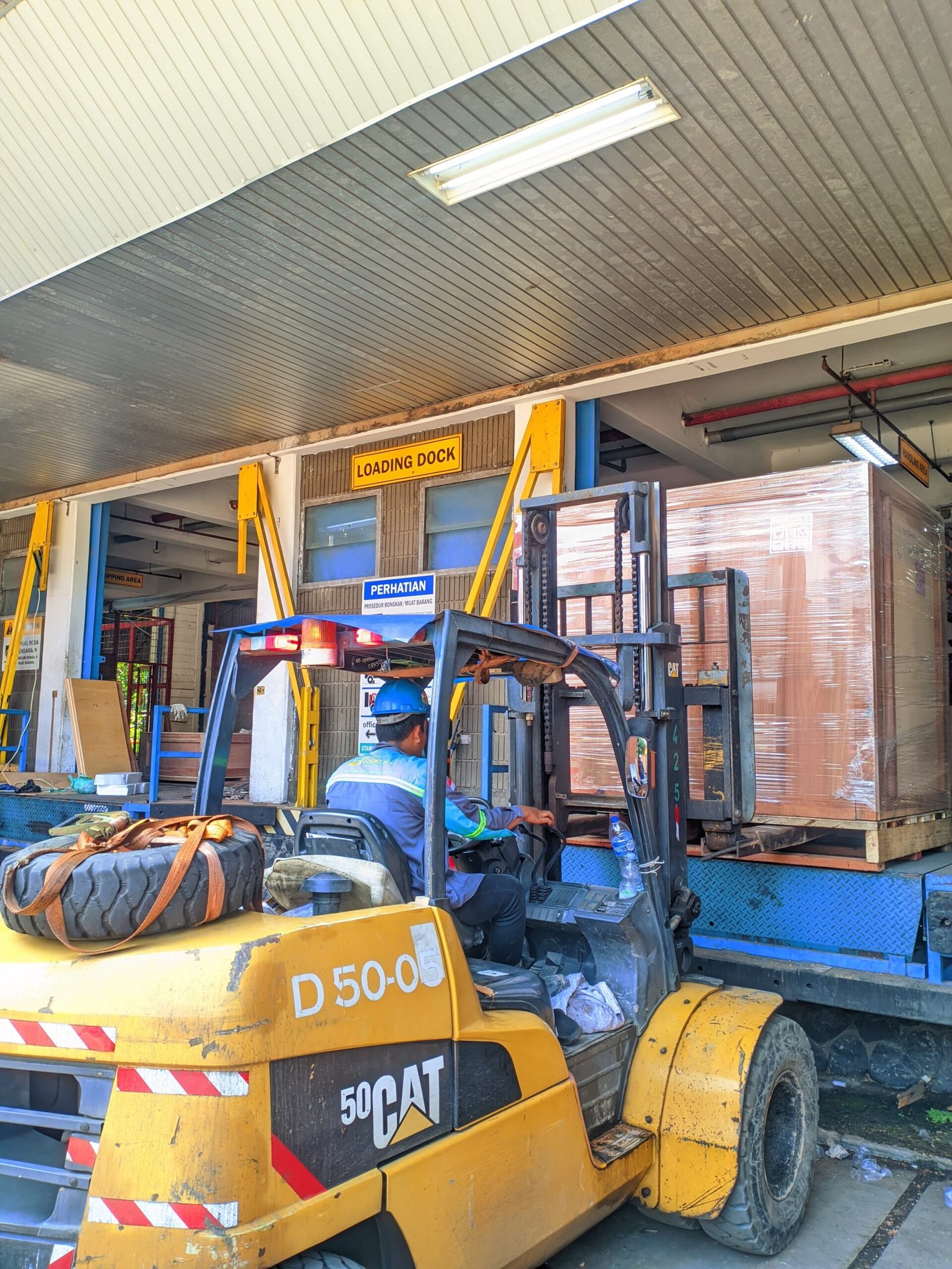 Hubungi!! 085283015121 Sewa Forklift Pondok Pinang, Blok M