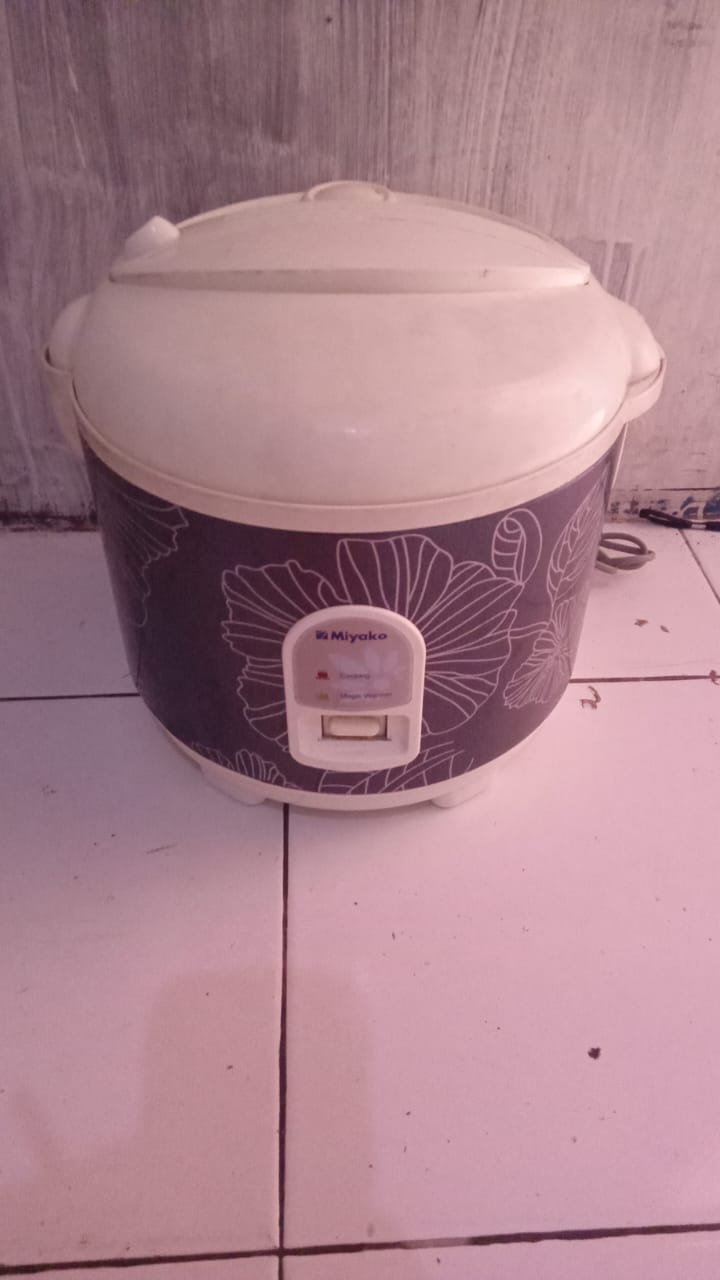 Magic Com Miyako UK 1.8ltr