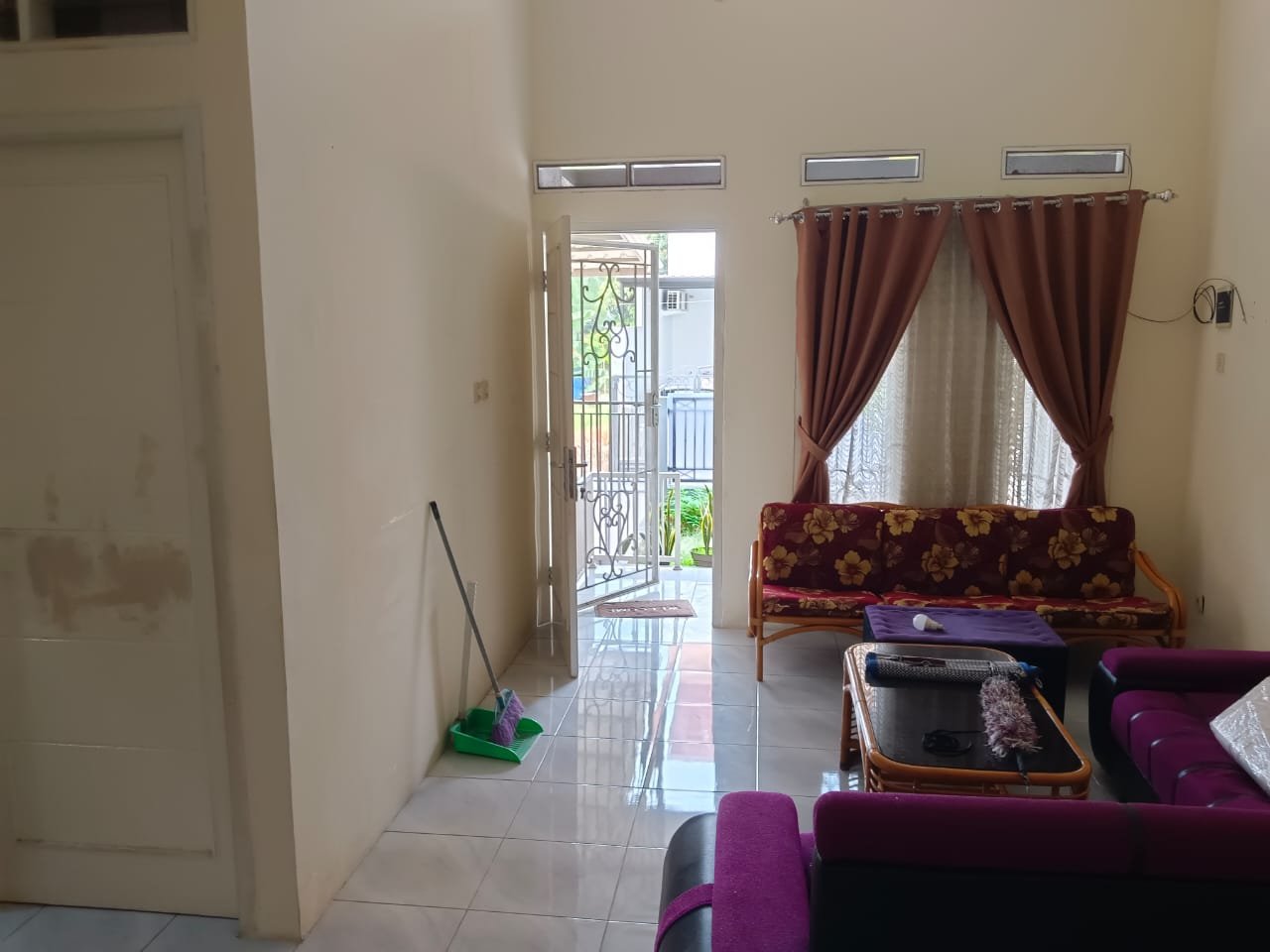 Dijual rumah strategis di griya serpong 12 m dari jalan raya