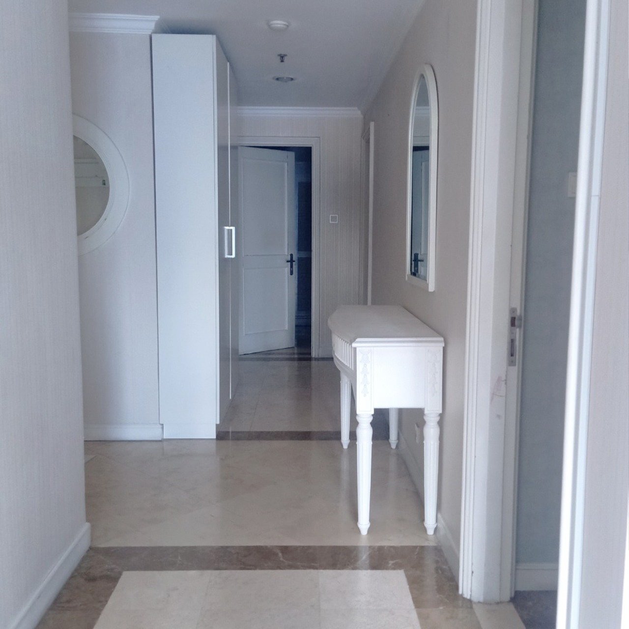 DIJUAL APARTEMEN CASABLANCA 146m2 /3KT/2KM SEMI FURNISHED