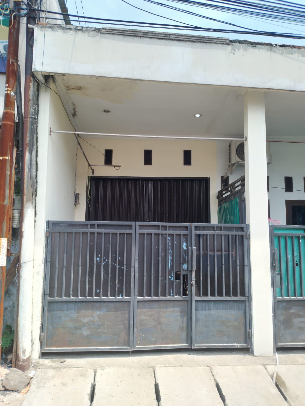 Di Jual Kontrakan 1 pintu 3 petak lokasi strategis