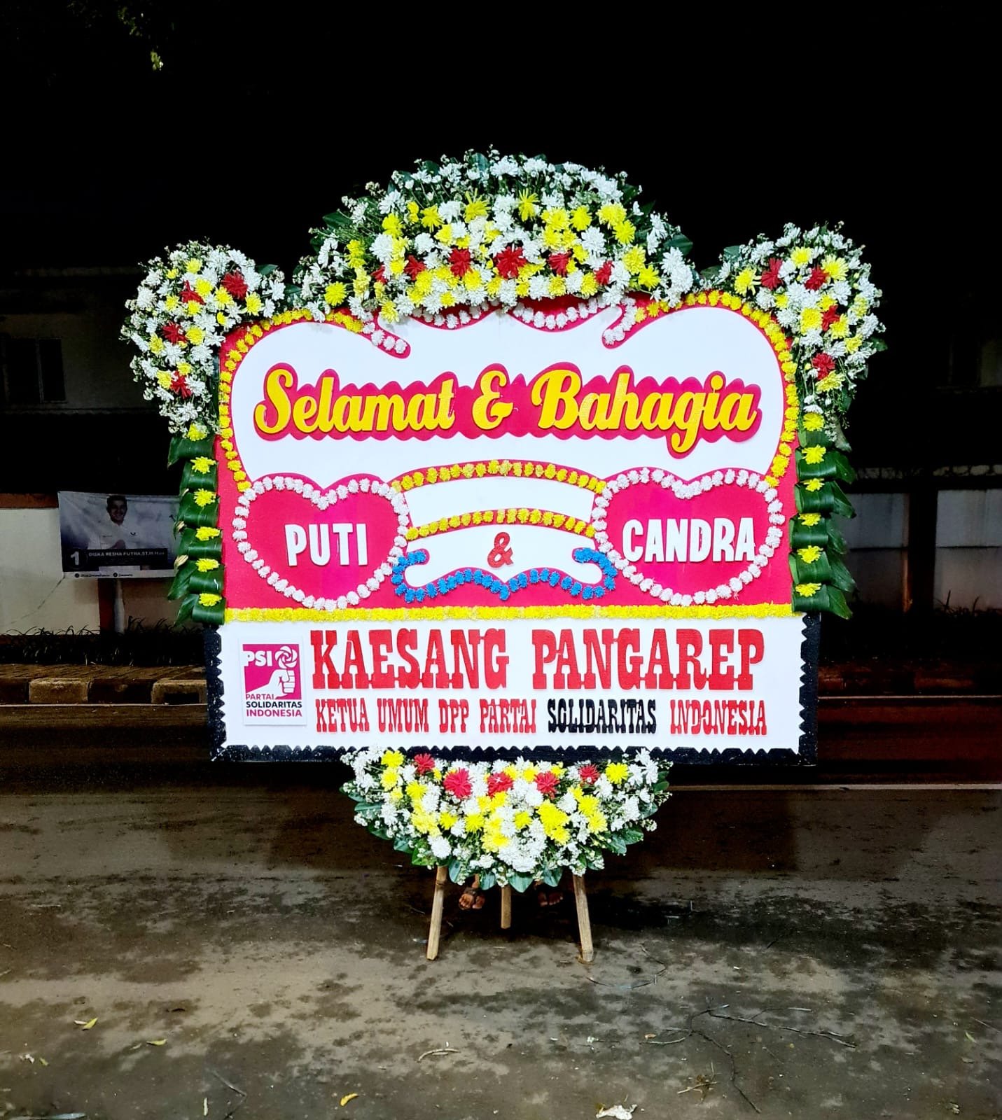 PAPAN KARANGAN BUNGA