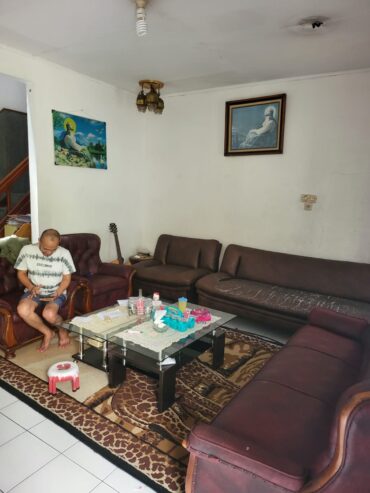 Rumah Area Di Jalan Pesantren (Komp. Tirta Kencana Real Est)
