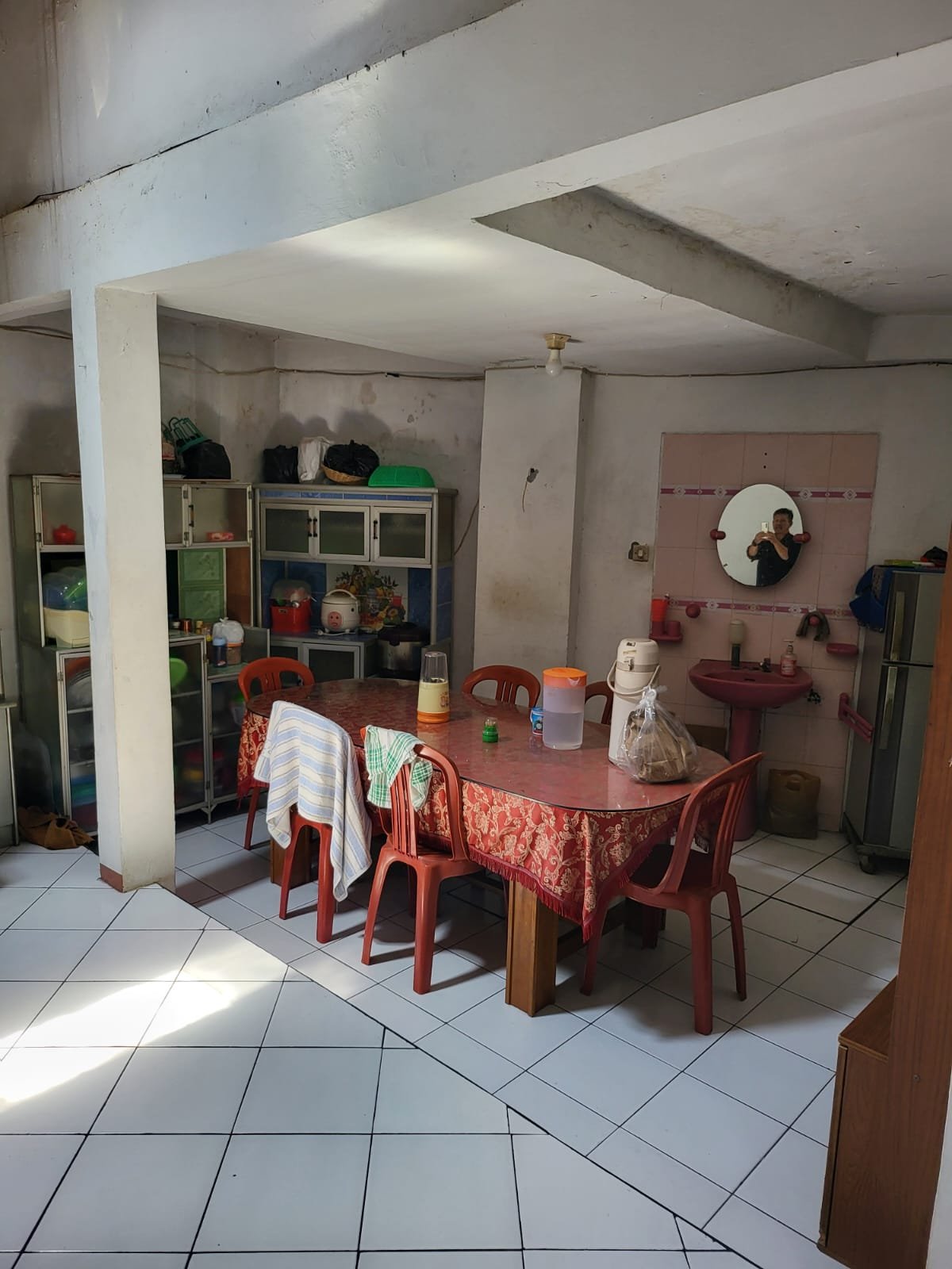 Rumah Area Di Jalan Pesantren (Komp. Tirta Kencana Real Est)