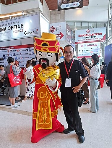 Dewa Uang Caisen Citra Studio