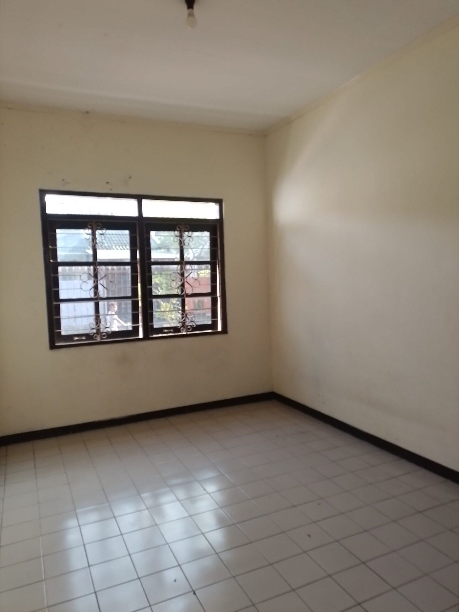 Dikontrakkan rumah di perum tambak mas 73 jl. Godean