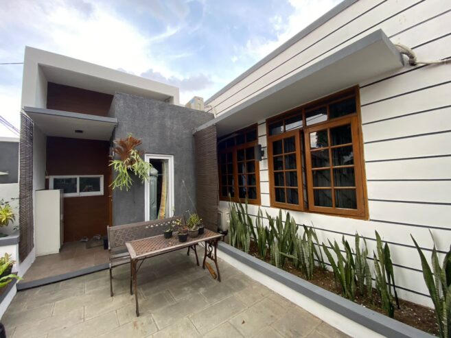 Rumah Mewah Kota Bandung Lokasi Strategis dekat Setraduta