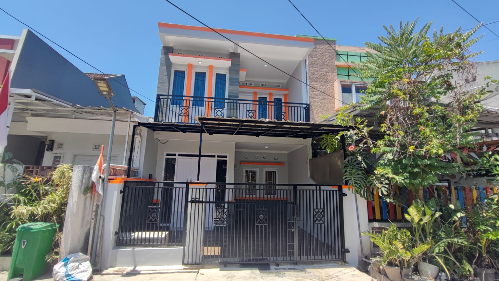 Rumah 2 Lantai Siap Huni di Cipamokolan