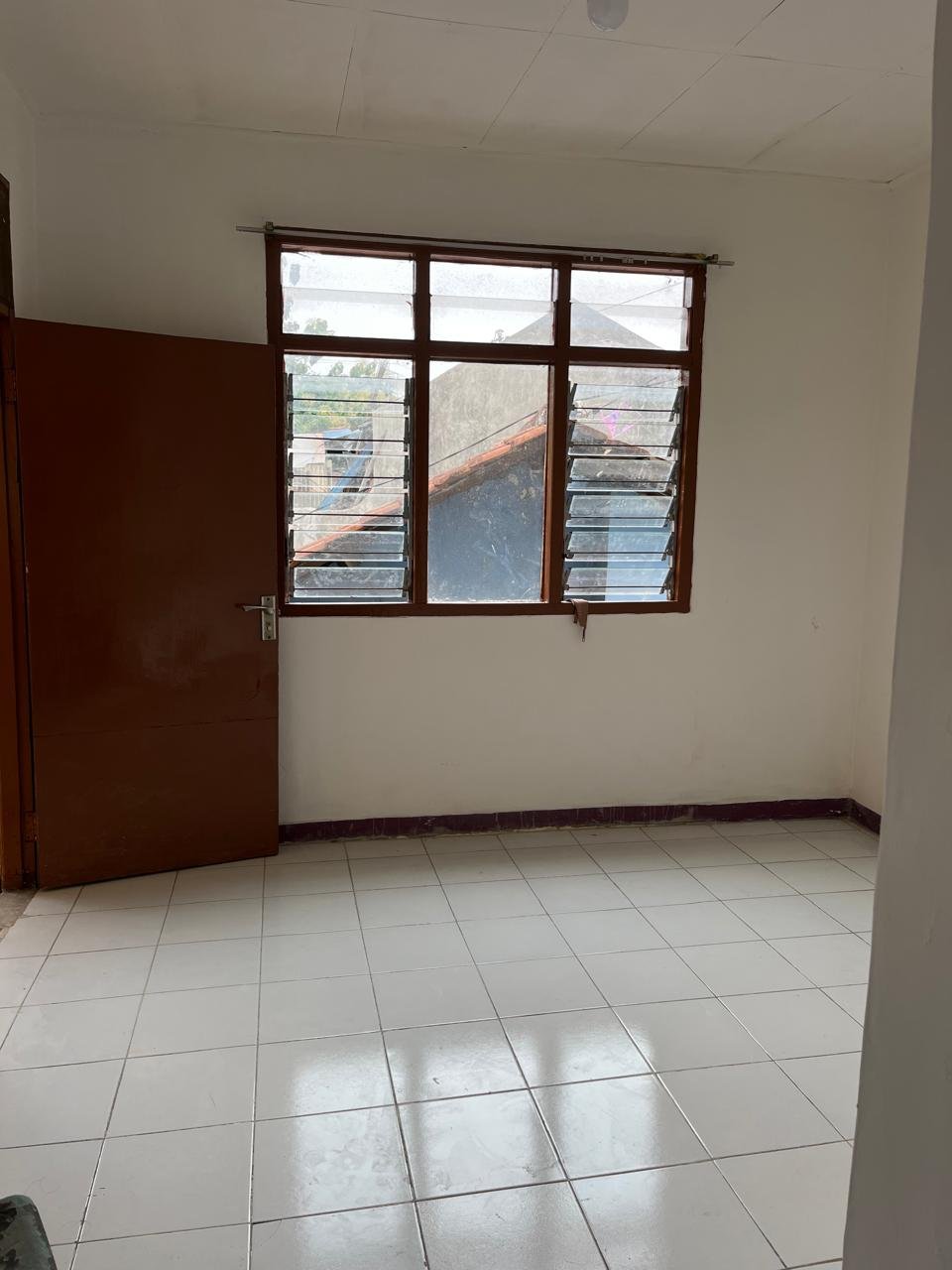 DIKONTRAKAN RUMAH COCOK UNTUK PASUTRI