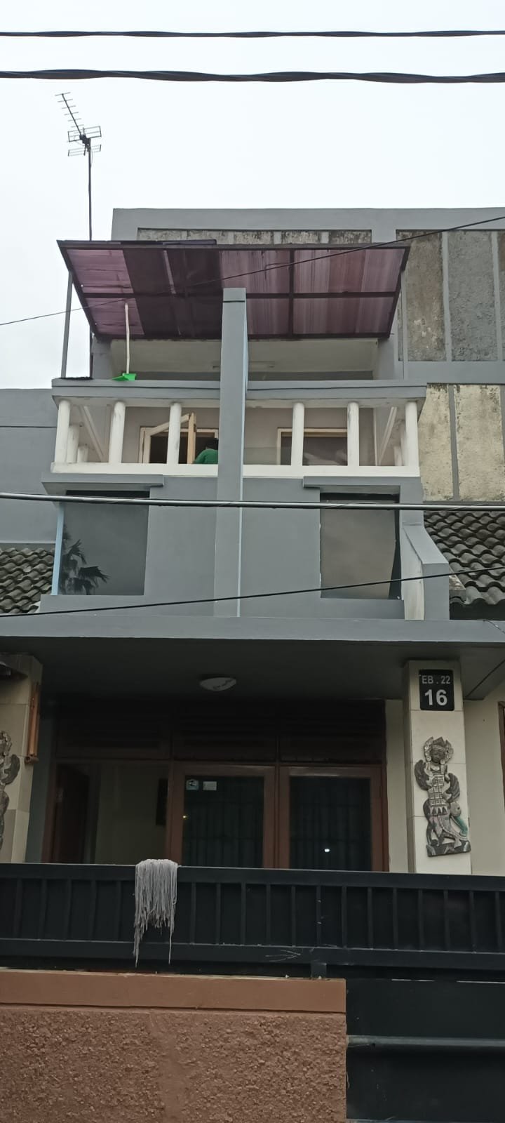 DIJUAL RUMAH BAGUS DI BINTARO