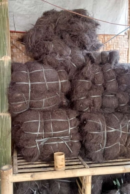 Sedia Ijuk Aren Hitam per Kg