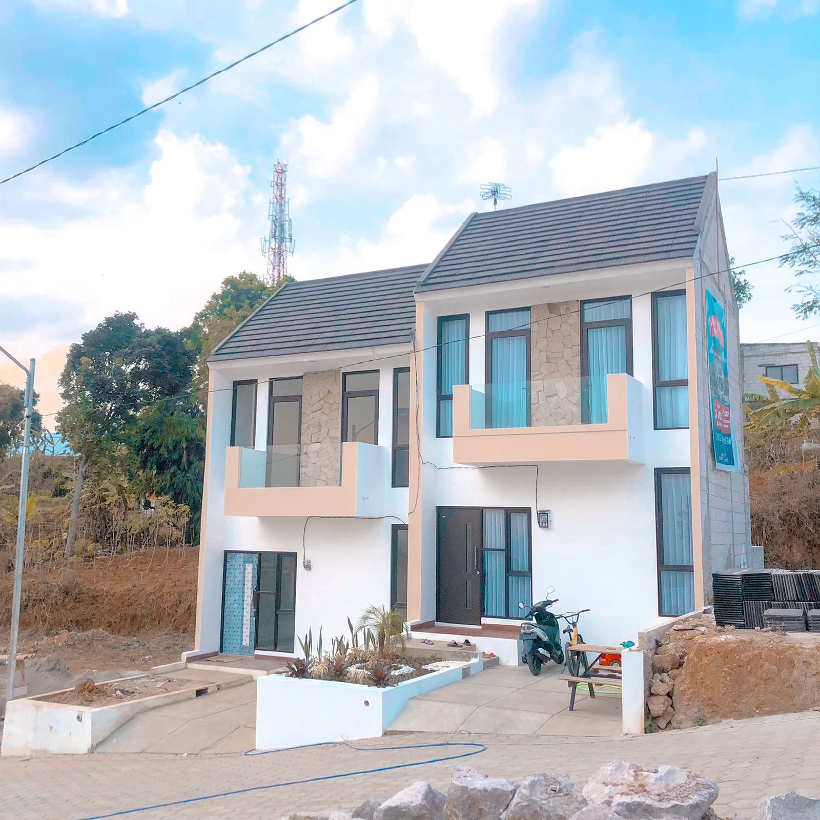 Jual rumah 2 lantai harga 1 lantai lokasi Bandung Timur