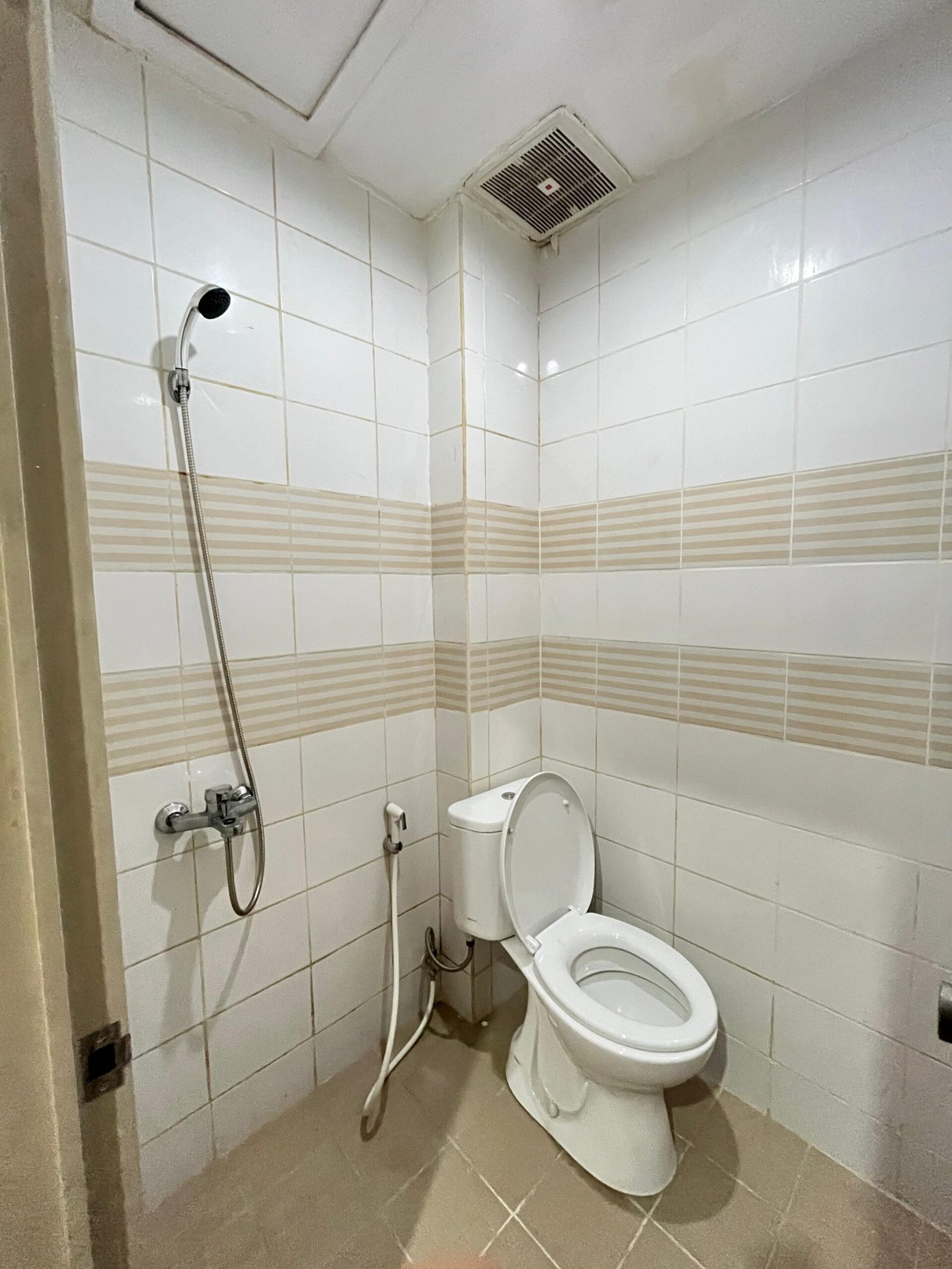 Kost Mroom Newton Tipe A