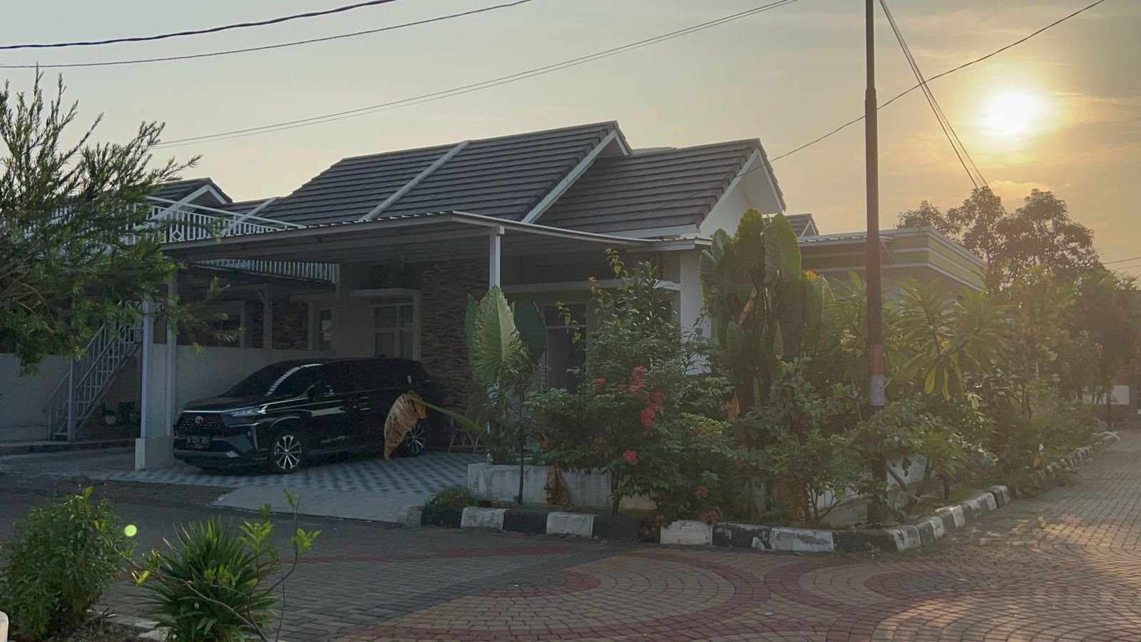 DIJUAL (OVER KREDIT) TANPA PERANTARA