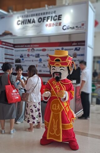 Dewa Uang Caisen Koh Topan