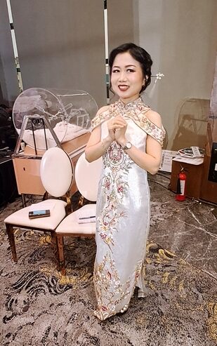 MC Bilingual Dua Bahasa Mandarin Indonesia
