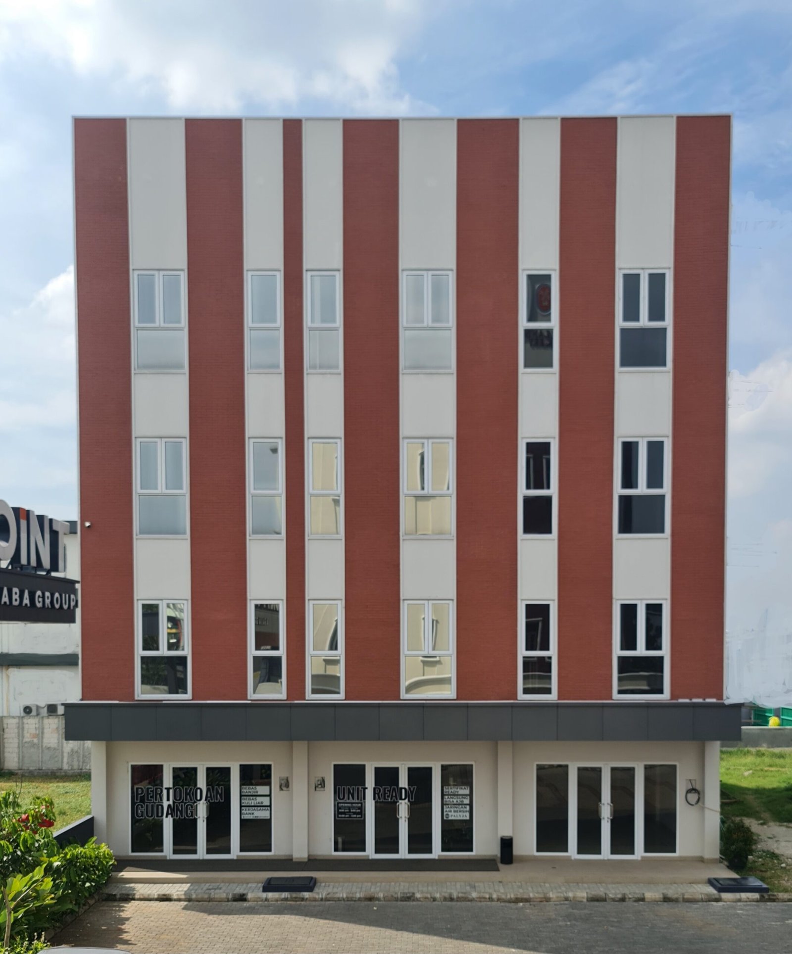 DISEWAKAN RUKO SIAP USAHA RUKO 4 LANTAI KAPUK RAYA