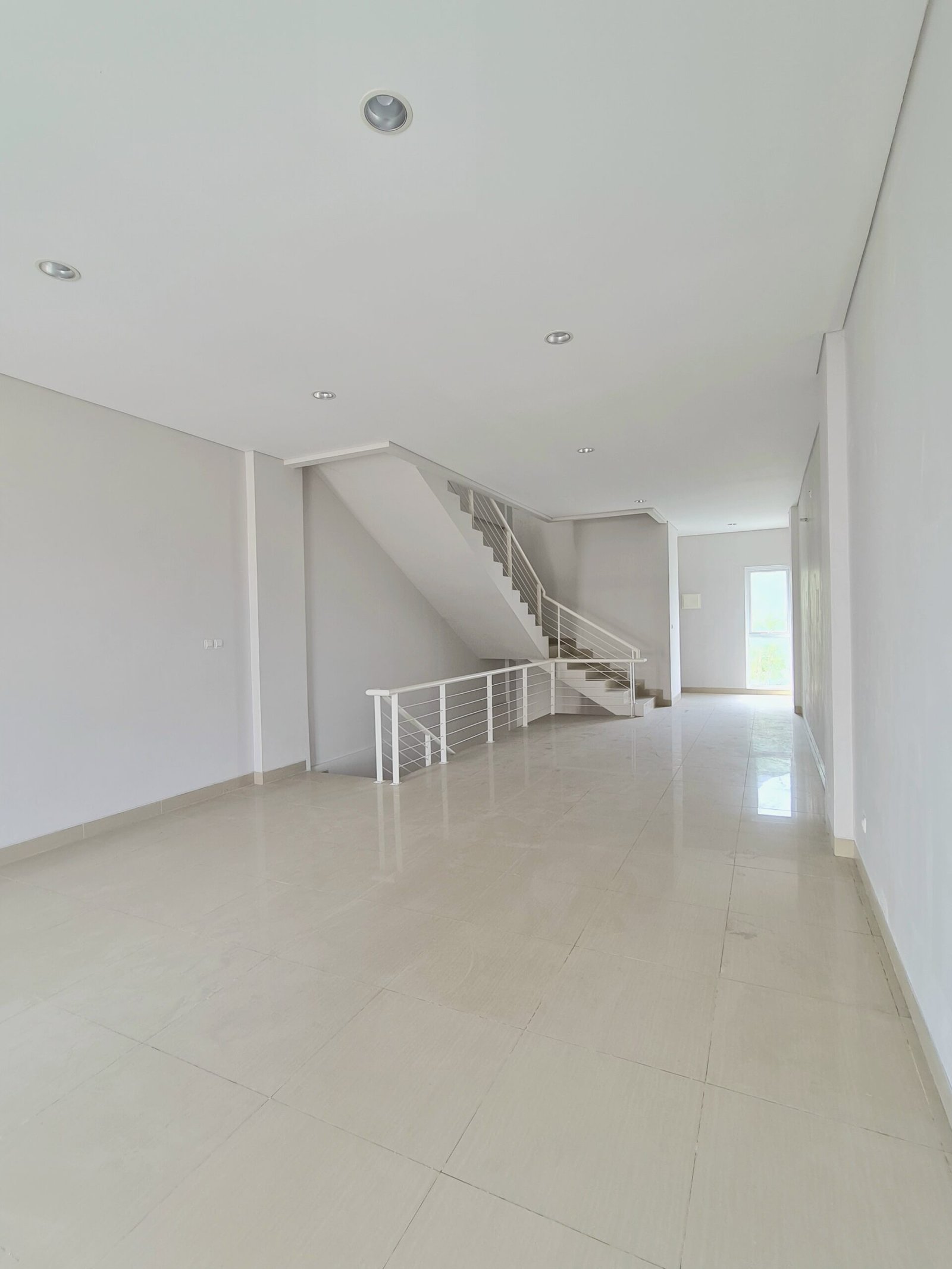 DISEWAKAN RUKO SIAP USAHA RUKO 4 LANTAI KAPUK RAYA