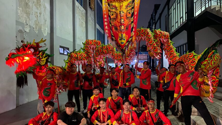 Barongsai Liong The Tjien Sing