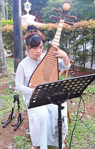Musik Mandarin Guzheng Erhu Citra Studio