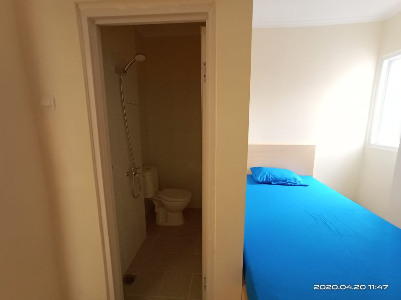 Sewa Giant Kost Gading Serpong Kelapa Dua