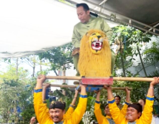 Sisingaan Suryakencana Bandung