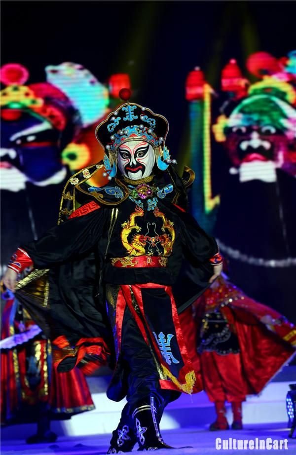 Bian Lian Cheer Production