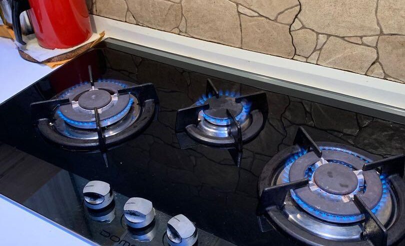 SERVICE KOMPOR GAS BEKASI 085779819907