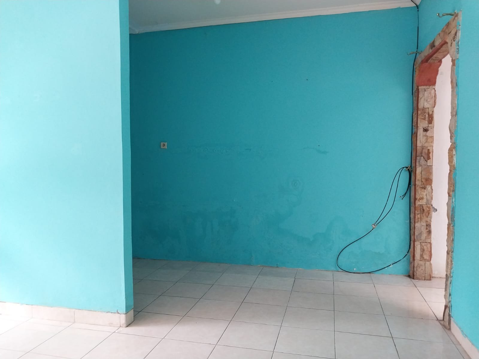 DISEWAKAN RUMAH DI GRAND DEPOK CITY