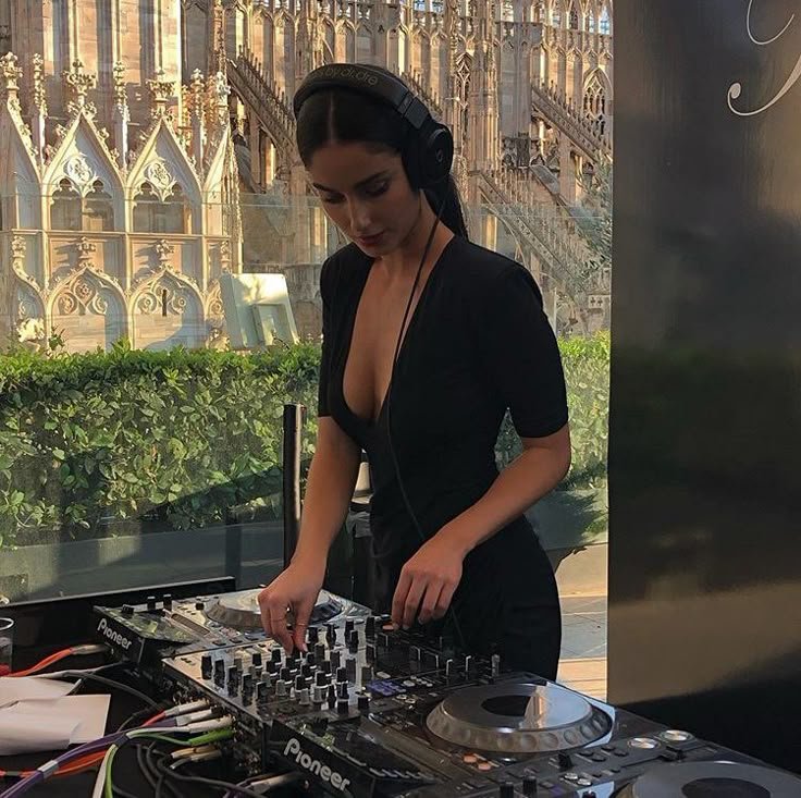 Dj Disk Jockey Citra Studio