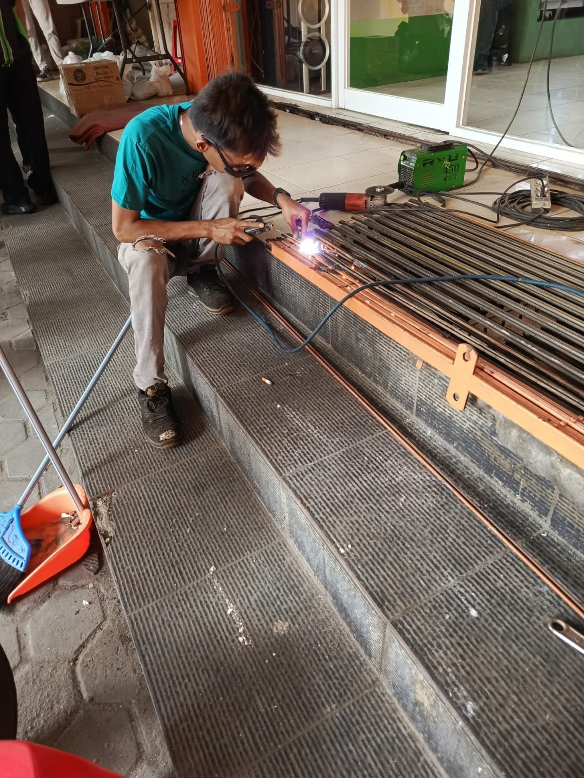 Jasa service Rollingdoor 081314749953 service foldinggate