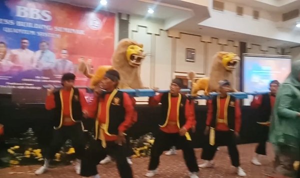 Sanggar Sisingaan Hari Makdum