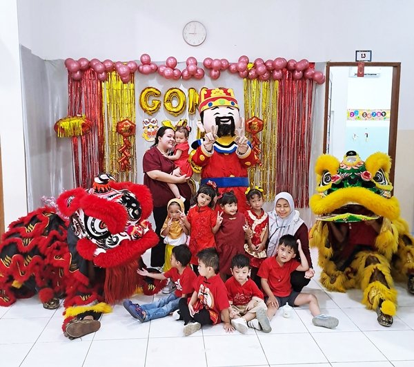 Barongsai Liong Koh Azin